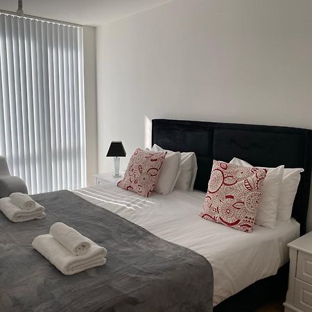 Berks Luxury Serviced Apartments , Free Parking, Free Gym And Free Wifi Bracknell Pokoj fotografie