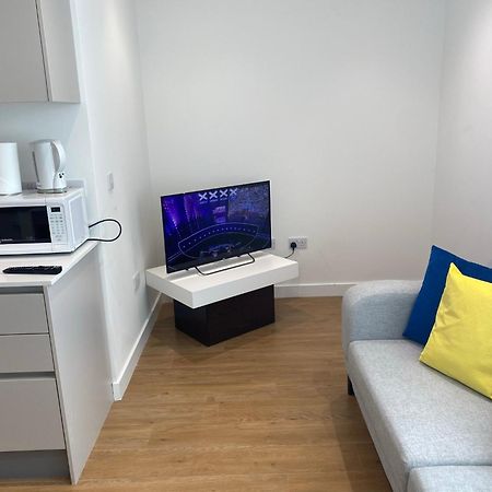 Berks Luxury Serviced Apartments , Free Parking, Free Gym And Free Wifi Bracknell Pokoj fotografie