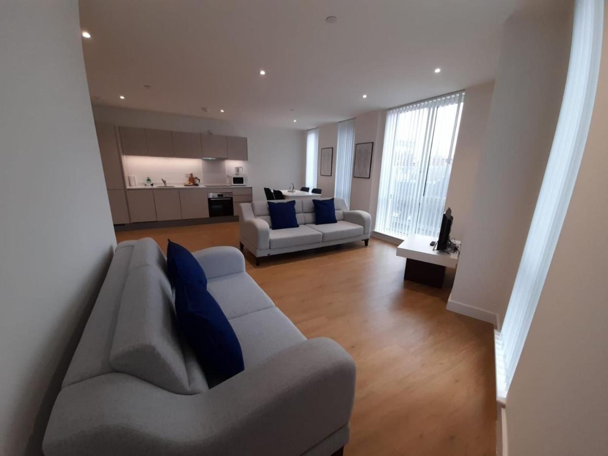 Berks Luxury Serviced Apartments , Free Parking, Free Gym And Free Wifi Bracknell Exteriér fotografie