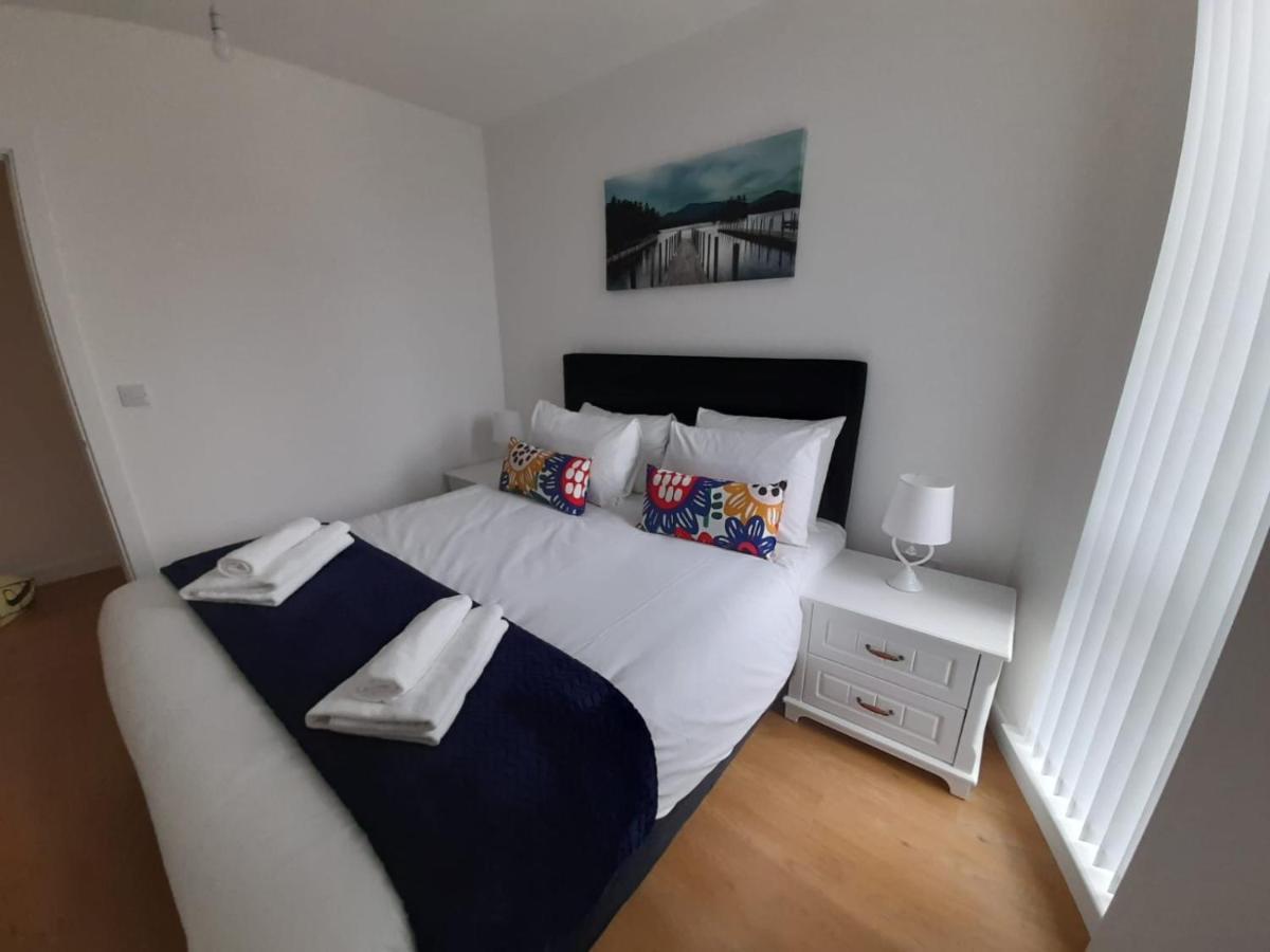 Berks Luxury Serviced Apartments , Free Parking, Free Gym And Free Wifi Bracknell Exteriér fotografie
