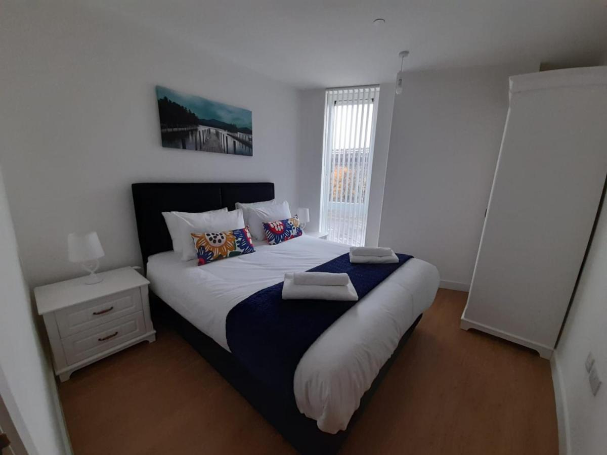 Berks Luxury Serviced Apartments , Free Parking, Free Gym And Free Wifi Bracknell Exteriér fotografie