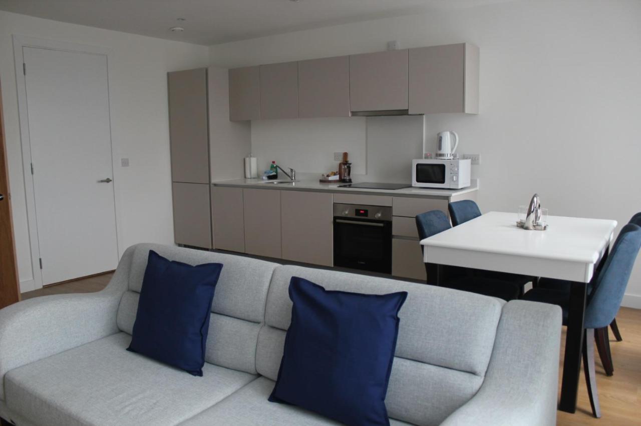 Berks Luxury Serviced Apartments , Free Parking, Free Gym And Free Wifi Bracknell Exteriér fotografie