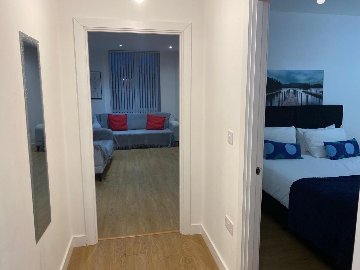 Berks Luxury Serviced Apartments , Free Parking, Free Gym And Free Wifi Bracknell Exteriér fotografie