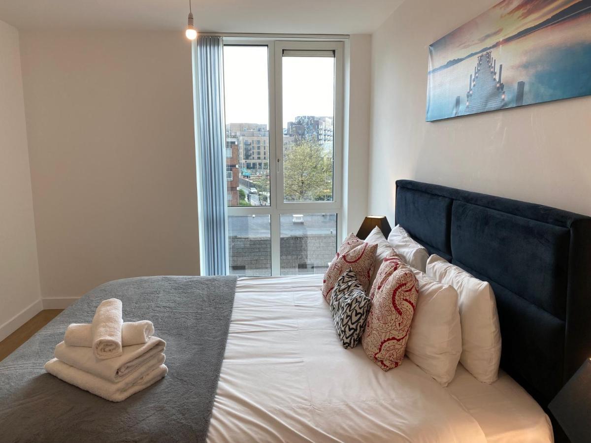 Berks Luxury Serviced Apartments , Free Parking, Free Gym And Free Wifi Bracknell Exteriér fotografie